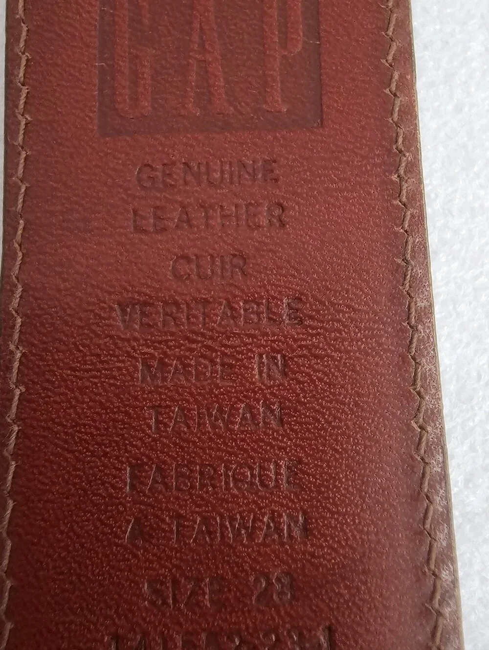 Vintage GAP Genuine Leather Belt Brown Croc Embossed Size 28 Y2K Made in Taiwan